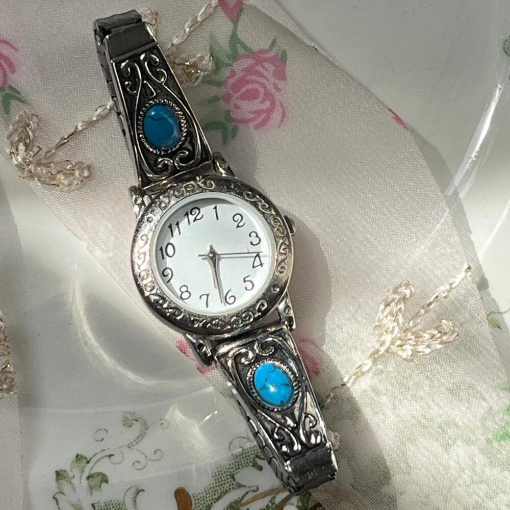 Rare Vintage Silver Tone Blue Gemstone Dainty Womens Watch